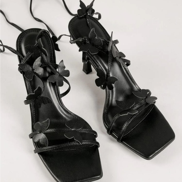 Shein Butterfly Appliqué Heels - Picture 2 of 4